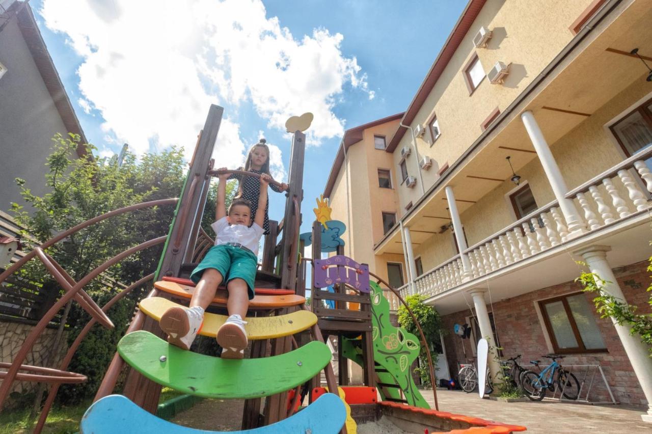 Hotel Tustan Skhidnytsia ภายนอก รูปภาพ