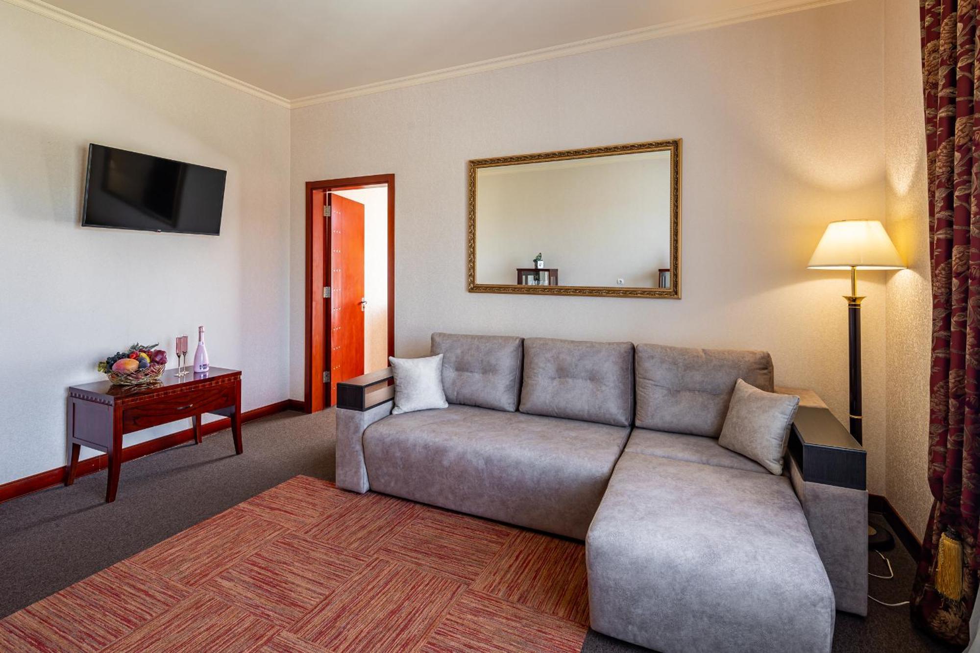 Hotel Tustan Skhidnytsia ภายนอก รูปภาพ